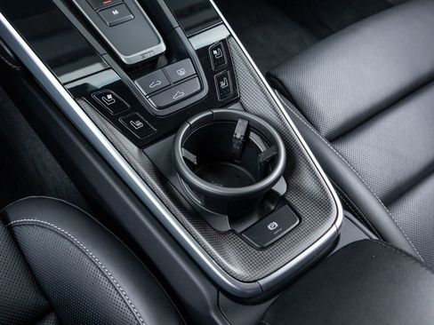 Certified 2022 Porsche 911 Turbo S AWD/4WD image 30