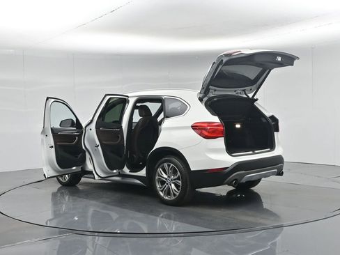 Used 2017 BMW X1 xDrive28i image 38