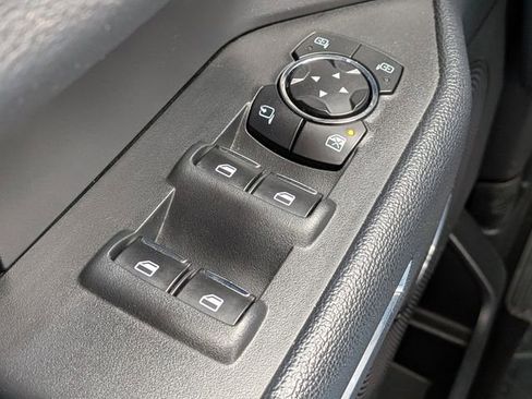 Used 2024 Ford Expedition XLT AWD/4WD image 26