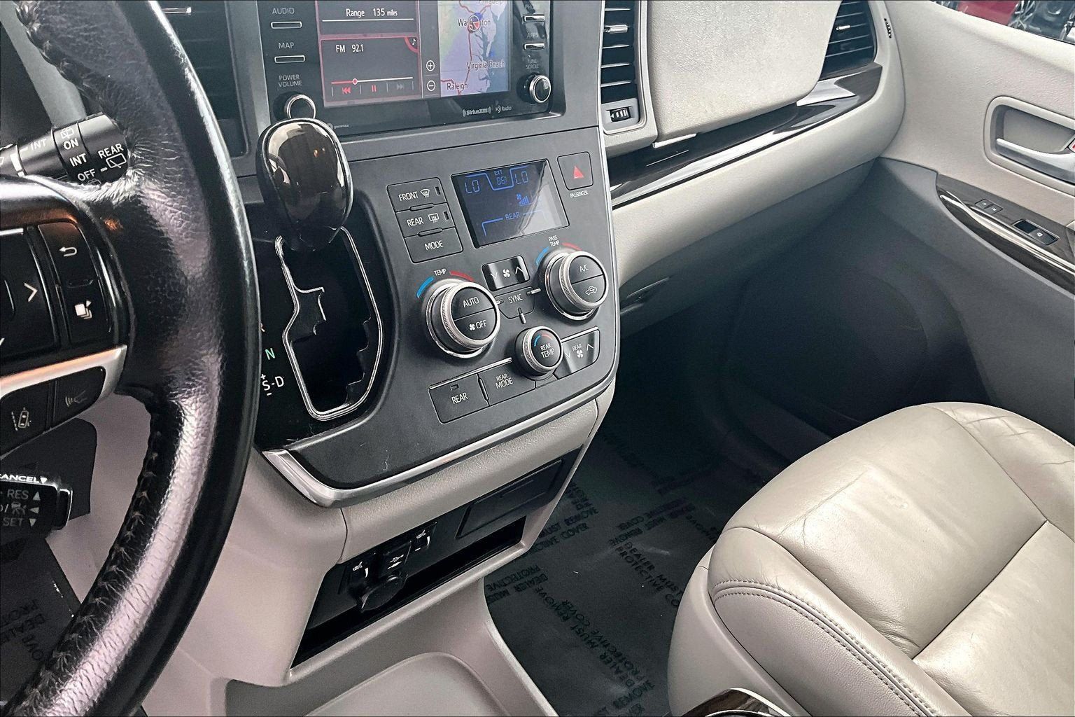 Used 2019 Toyota Sienna XLE w/ XLE Navigation Package AWD/4WD image 16