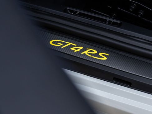 Used 2025 Porsche 718 Cayman GT4 RS image 31