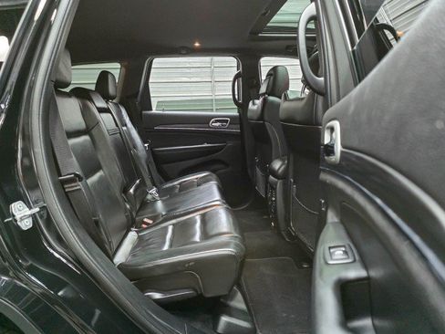 Used 2021 Jeep Grand Cherokee Limited AWD/4WD image 16