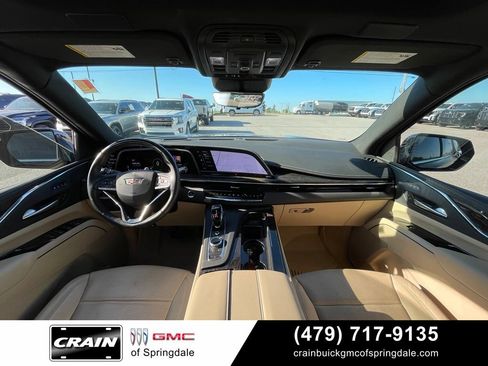 Used 2023 Cadillac Escalade Premium Luxury AWD/4WD image 27