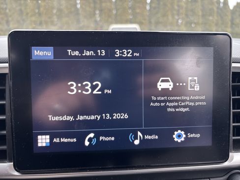 Used 2024 Hyundai Venue SEL image 23