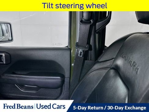 Used 2022 Jeep Wrangler Unlimited Sahara w/ Cold Weather Group image 28