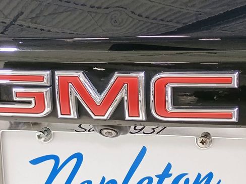 Used 2021 GMC Acadia SLE w/ Driver Convenience Package AWD/4WD image 7