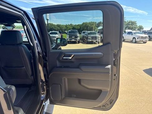 Used 2023 GMC Sierra 1500 AT4 w/ AT4 Premium Package AWD/4WD image 18