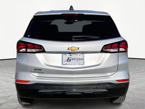 Used 2022 Chevrolet Equinox LT image 6