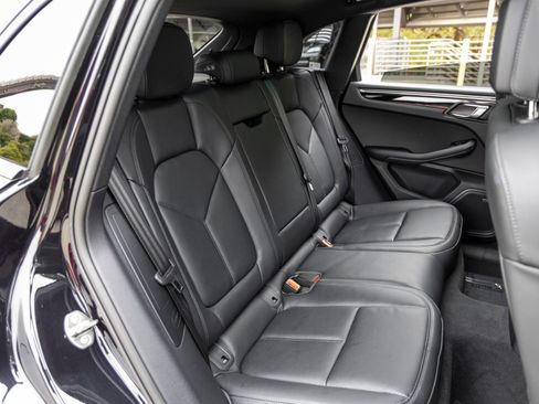 Certified 2026 Porsche Macan AWD/4WD image 56