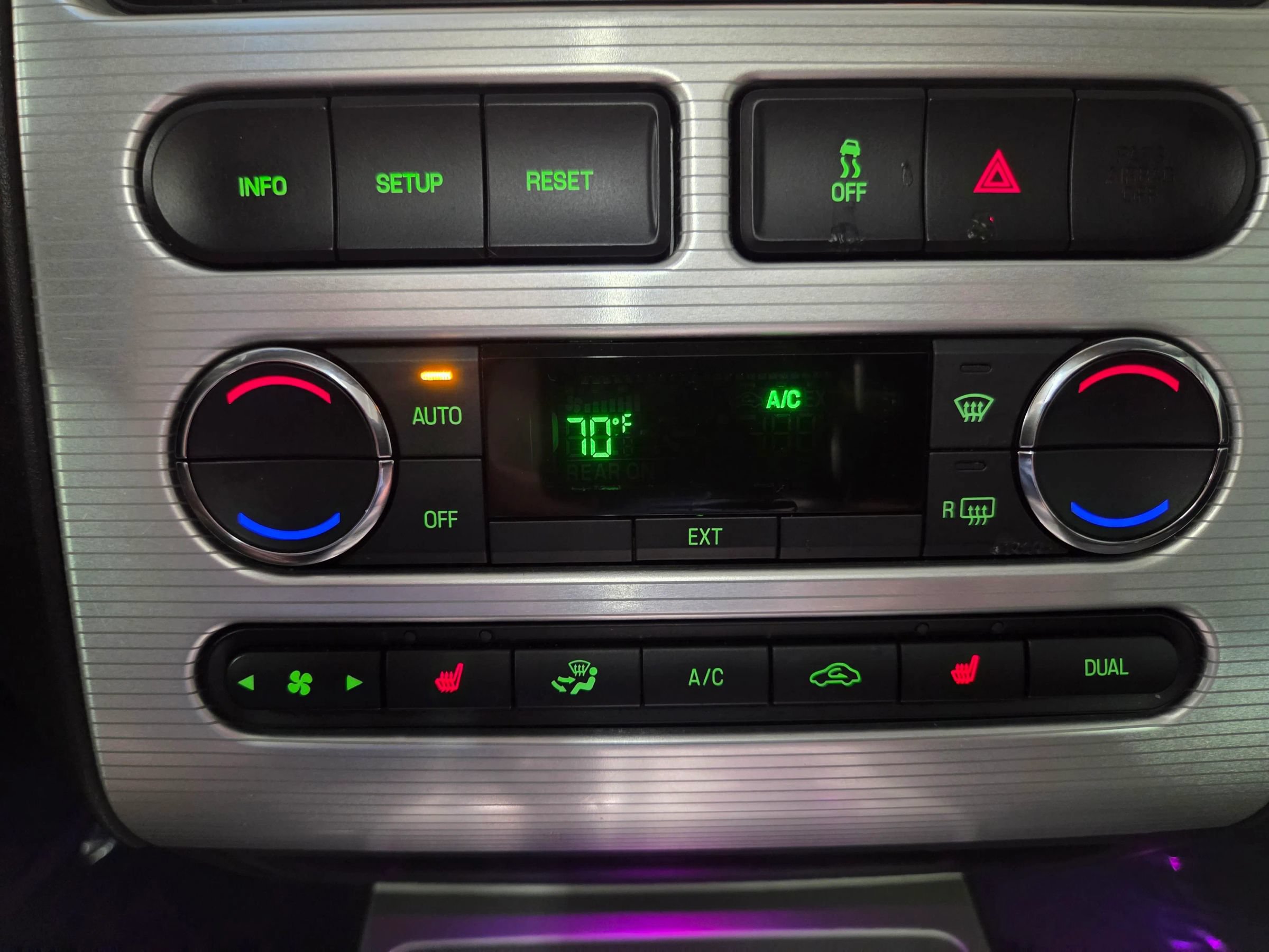 Used 2010 Ford Edge SEL FWD image 24