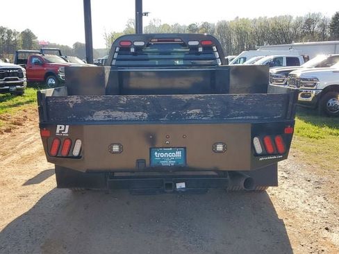 Used 2023 GMC Sierra 3500 Pro w/ Convenience Package image 6