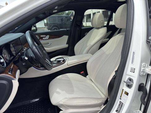 Used 2019 Mercedes-Benz E 300 4MATIC w/ Driver Assistance Package image 21