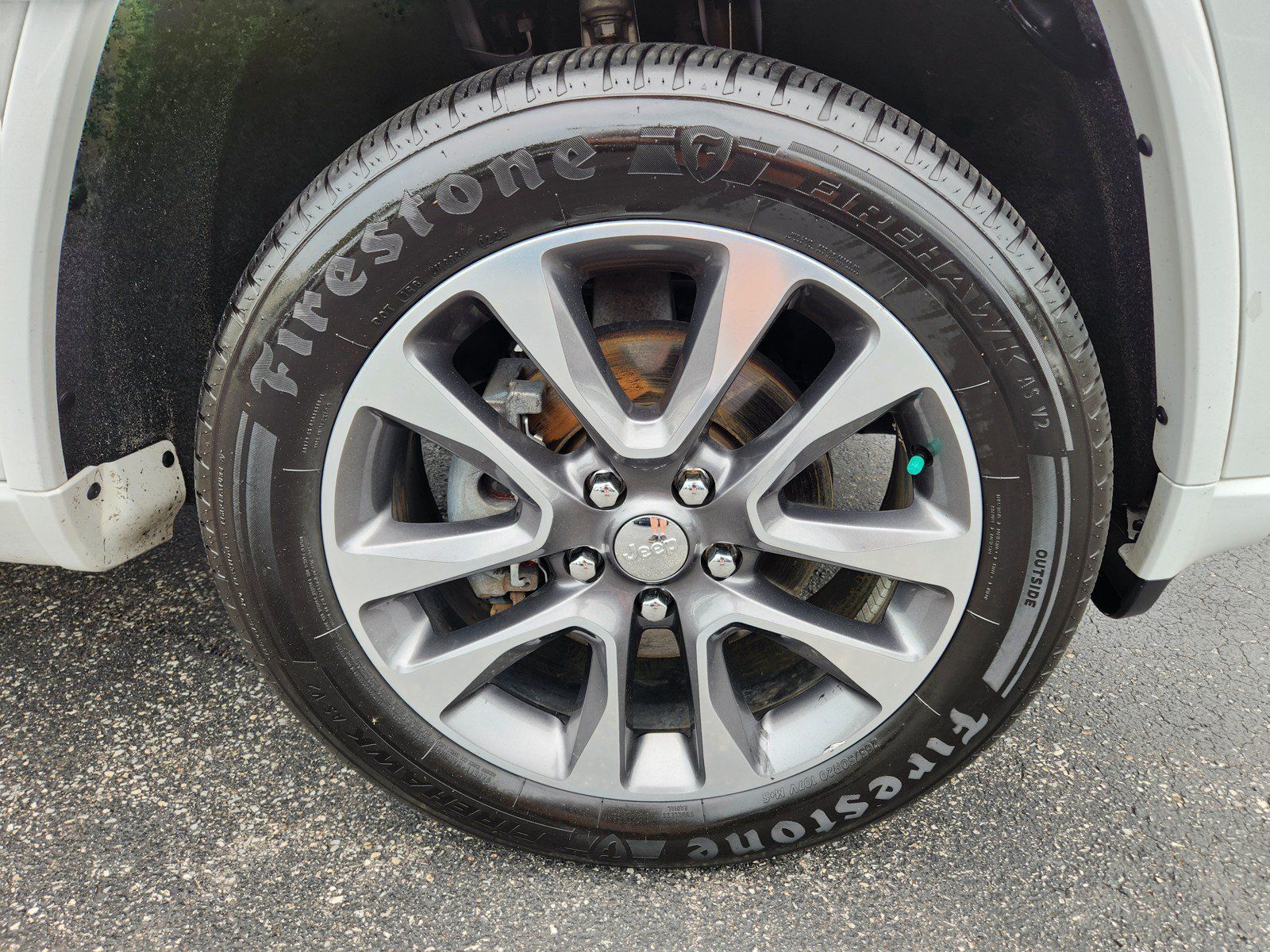 Used 2018 Jeep Grand Cherokee Overland AWD/4WD image 7