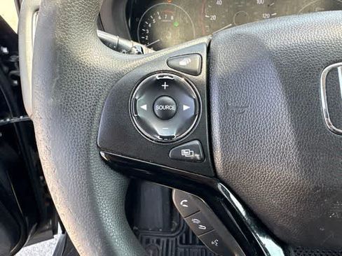 Used 2016 Honda HR-V EX image 12