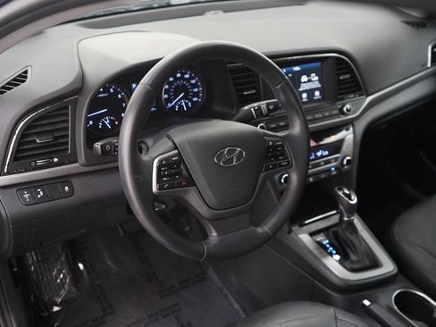 Used 2017 Hyundai Elantra Value Edition FWD image 19