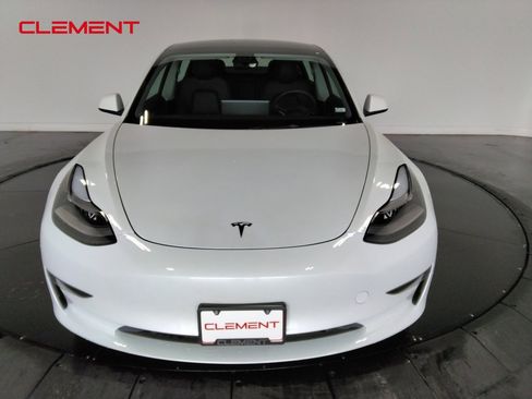 Used 2023 Tesla Model 3 Standard Range image 2