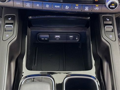Used 2025 Kia Telluride SX Prestige X-Line image 20