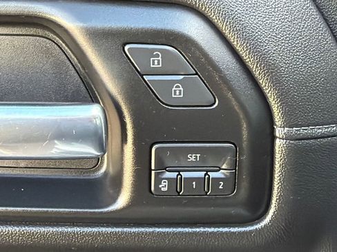 Used 2020 GMC Sierra 1500 SLT image 24