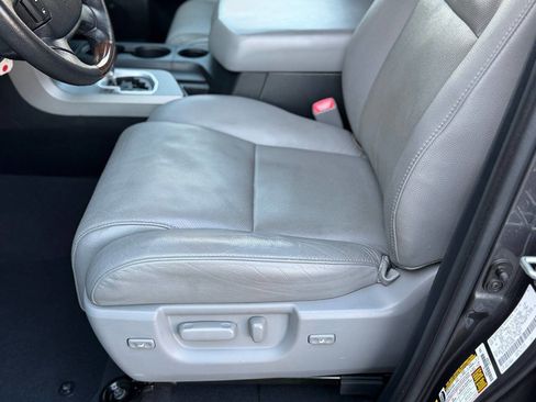 Used 2012 Toyota Tundra Limited w/ Platinum Pkg image 19