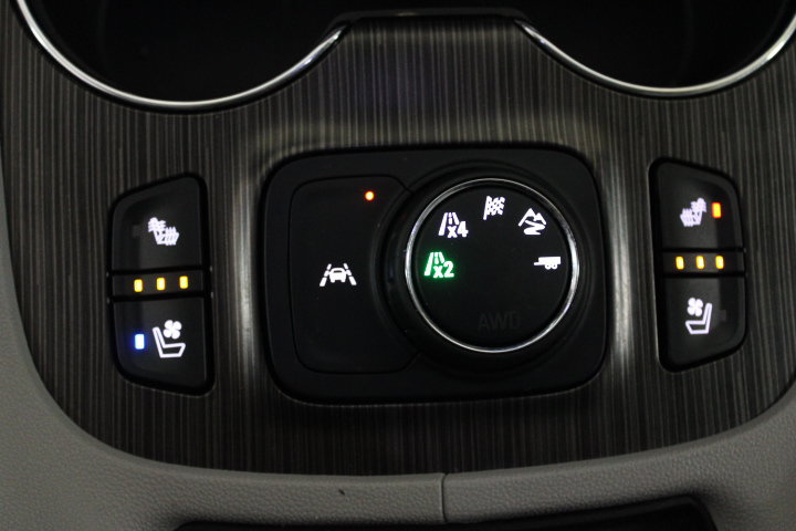 Used 2023 GMC Acadia SLT w/ Preferred Package AWD/4WD image 34