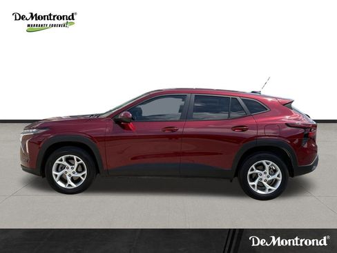 Used 2024 Chevrolet Trax LS w/ LS Convenience Package FWD image 8