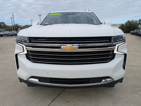 Used 2024 Chevrolet Suburban LT RWD image 10