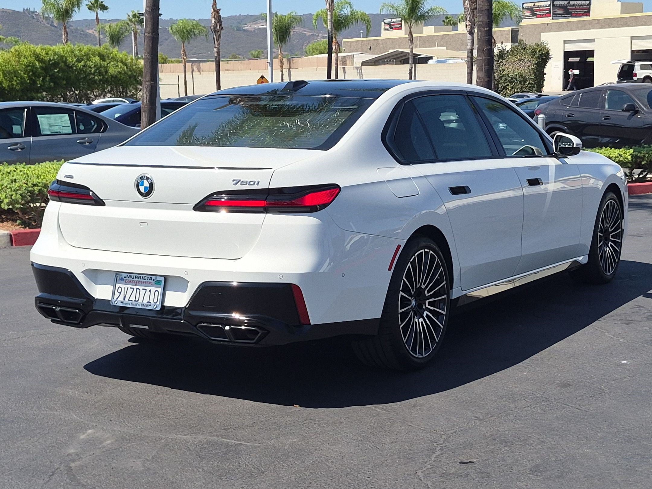 Used 2025 BMW 760i xDrive AWD/4WD image 10
