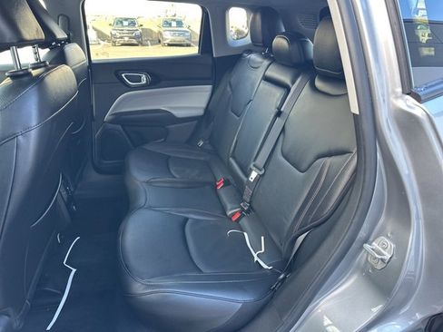 Used 2022 Jeep Compass Limited image 42