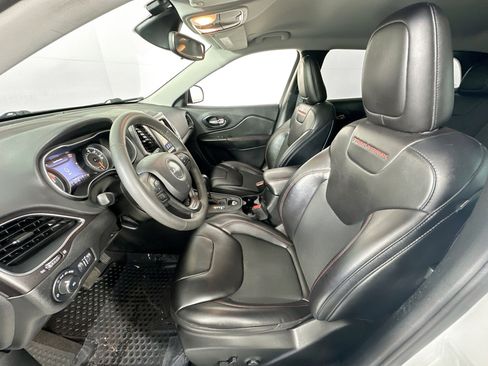 Used 2022 Jeep Cherokee Trailhawk w/ Trailer Tow Group image 20