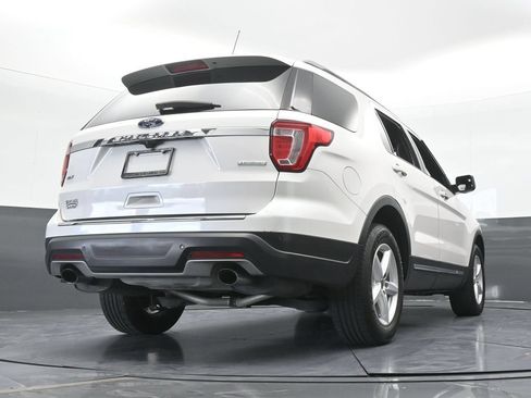 Used 2018 Ford Explorer XLT w/ Equipment Group 202A FWD image 62