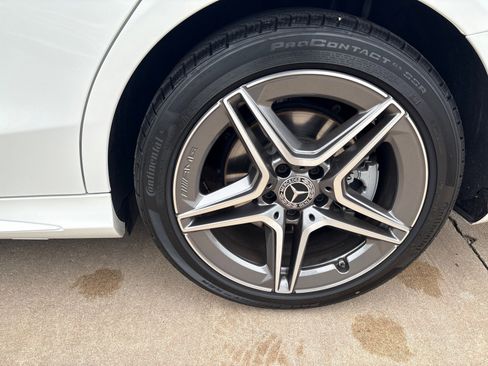 Used 2021 Mercedes-Benz C 300 4MATIC Sedan image 12