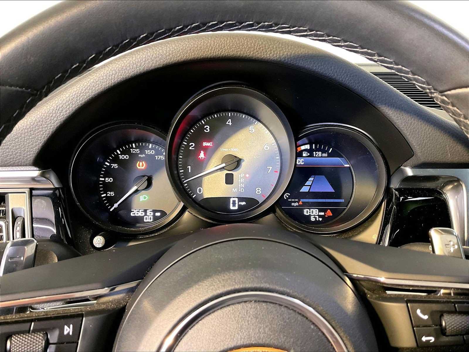 Certified 2023 Porsche Macan S AWD/4WD image 30