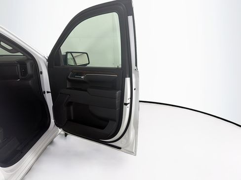Used 2025 GMC Sierra 1500 SLT RWD image 33