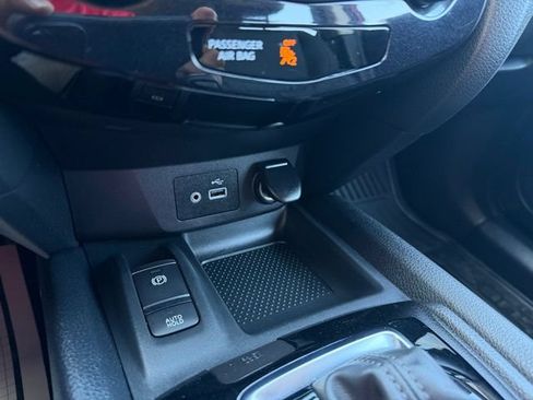 Certified 2022 Nissan Rogue Sport SL w/ Premium Package AWD/4WD image 21