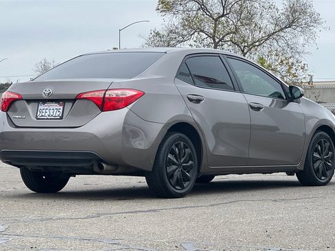 Certified 2018 Toyota Corolla LE image 5