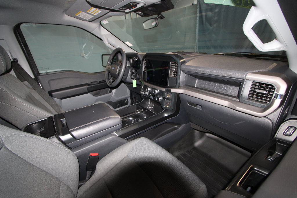 Used 2025 Ford F150 XL w/ Equipment Group 104A Hybrid AWD/4WD image 20