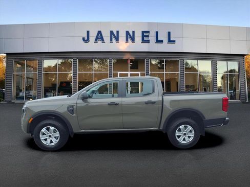 Used 2025 Ford Ranger XL image 4
