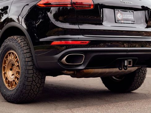 Used 2015 Porsche Cayenne Diesel AWD/4WD image 28