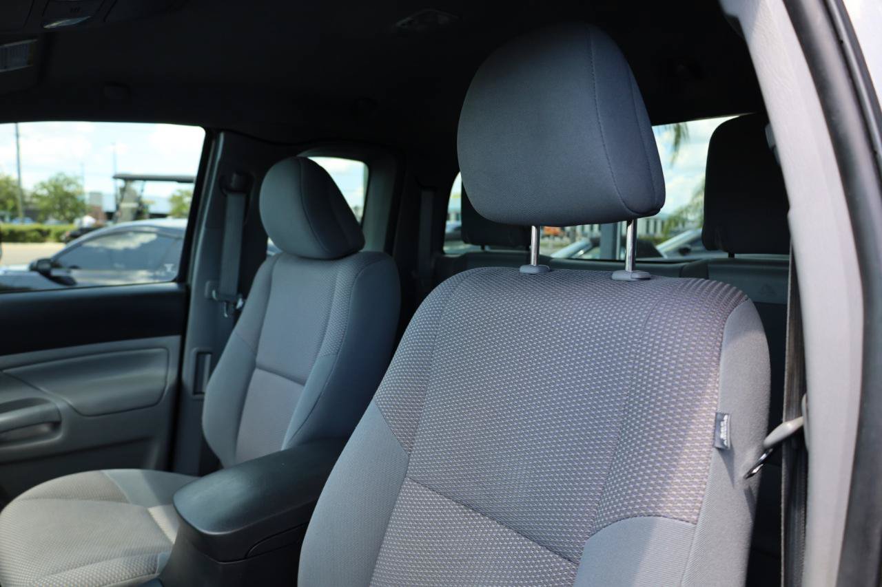 Used 2014 Toyota Tacoma 2WD Access Cab image 6