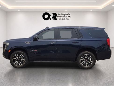 Used 2024 GMC Yukon AT4 AWD/4WD image 3