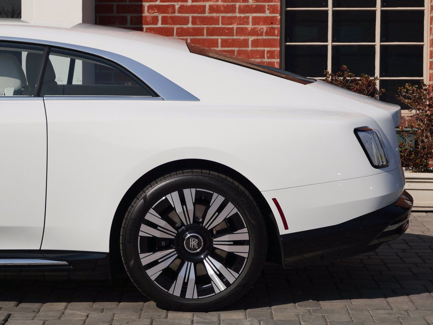 Certified 2025 Rolls-Royce Spectre w/ Spectre Launch Package AWD/4WD image 21