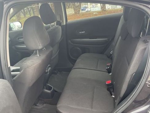 Used 2016 Honda HR-V LX image 24