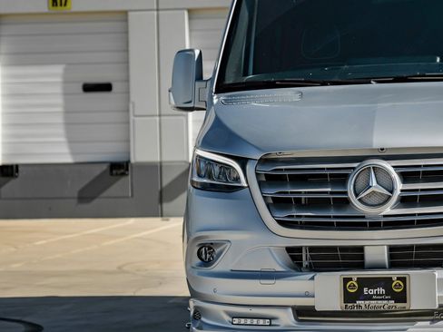 Used 2023 Mercedes-Benz Sprinter 3500 w/ Parking Package image 25