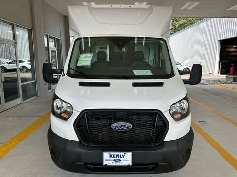 Used 2023 Ford Transit 350 Low Roof DRW RWD image 5