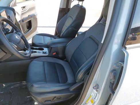 Used 2023 Ford Bronco Sport Outer Banks w/ Tech Package AWD/4WD image 16