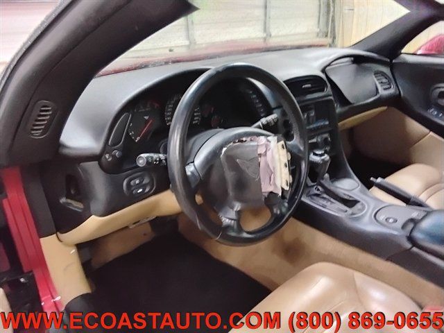 Used 2001 Chevrolet Corvette Coupe w/ Preferred Equipment Group1 RWD image 12