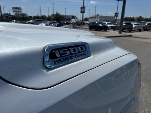 Used 2022 RAM 1500 Limited w/ Body Color Bumper Group AWD/4WD image 4