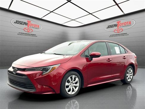 Used 2023 Toyota Corolla LE image 1