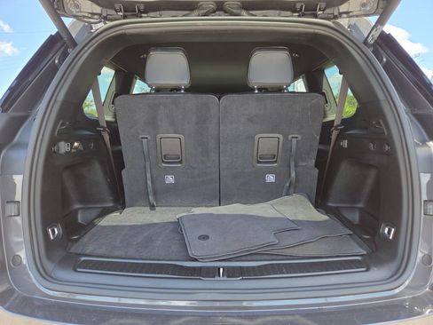 Used 2022 Jeep Grand Cherokee L Laredo RWD image 20