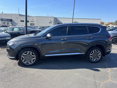 Used 2023 Hyundai Santa Fe Limited image 4